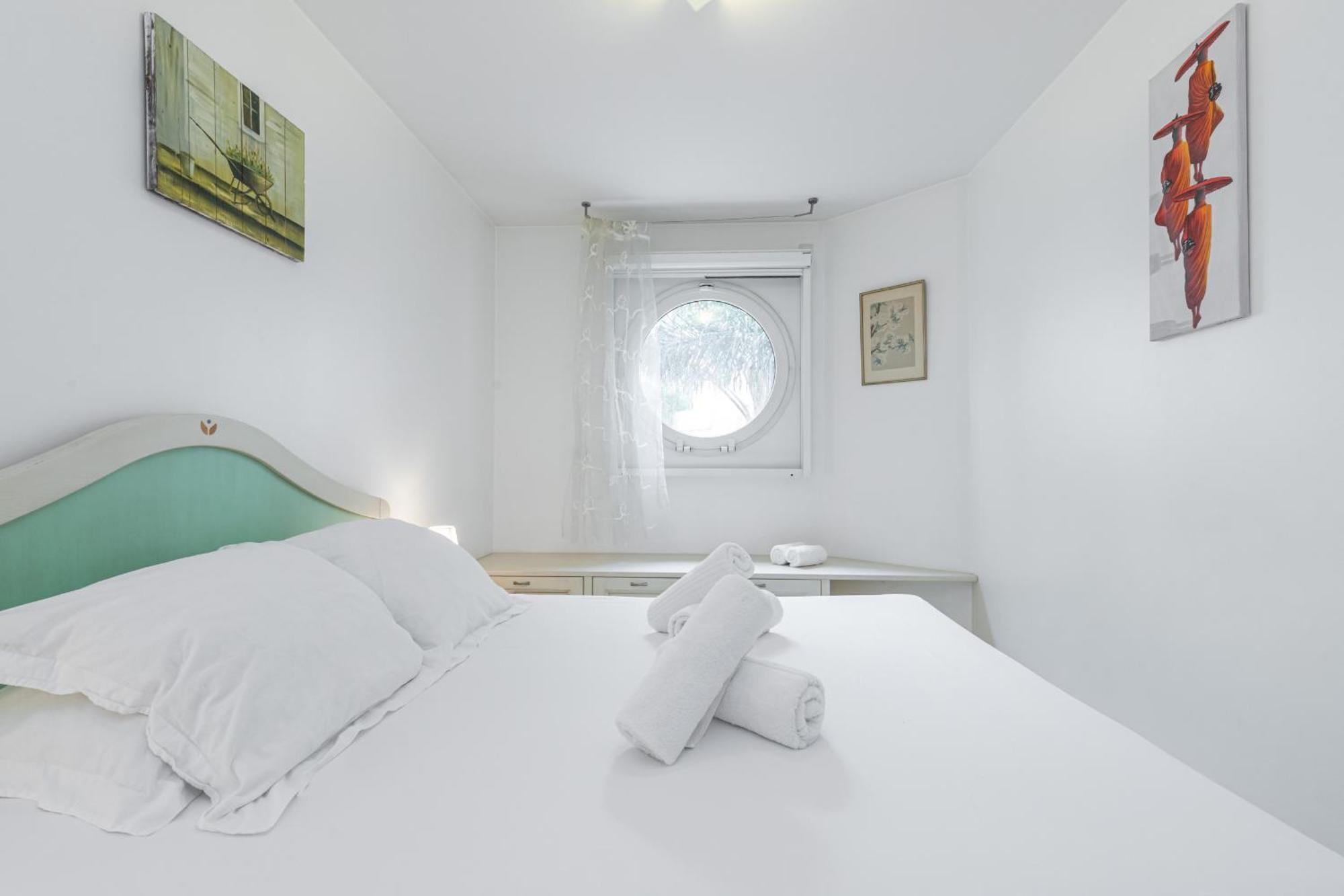 Nice 1 Bedroom downtown Carré d'Or with garage Exterior foto